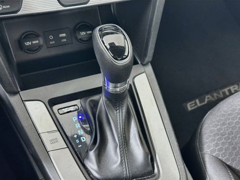 Used 2019 Hyundai Elantra SE w/ Cargo Package FWD image 23