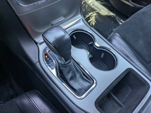 Used 2018 Jeep Grand Cherokee Altitude AWD/4WD image 13