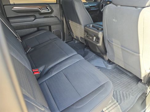 Used 2024 Chevrolet Silverado 2500 LT image 11