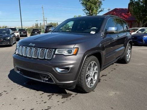 Used 2021 Jeep Grand Cherokee Overland AWD/4WD image 7