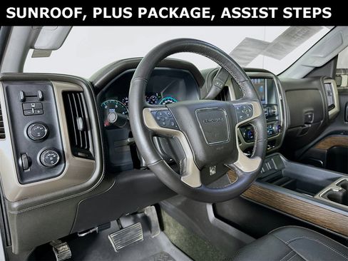 Used 2017 GMC Sierra 2500 Denali w/ Duramax Plus Package image 10