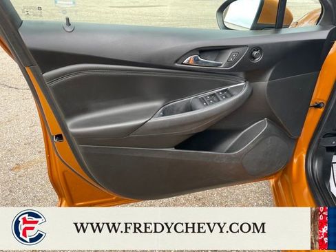 Used 2017 Chevrolet Cruze Premier w/ RS Package FWD image 12