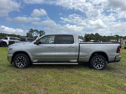 Used 2025 RAM 1500 Laramie w/ Trailer Tow Group AWD/4WD image 6