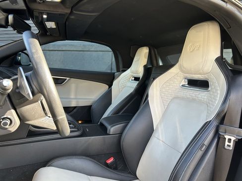 Used 2021 Jaguar F-TYPE R image 5