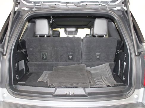 Used 2020 Ford Expedition XLT w/ Equipment Group 202A RWD image 16