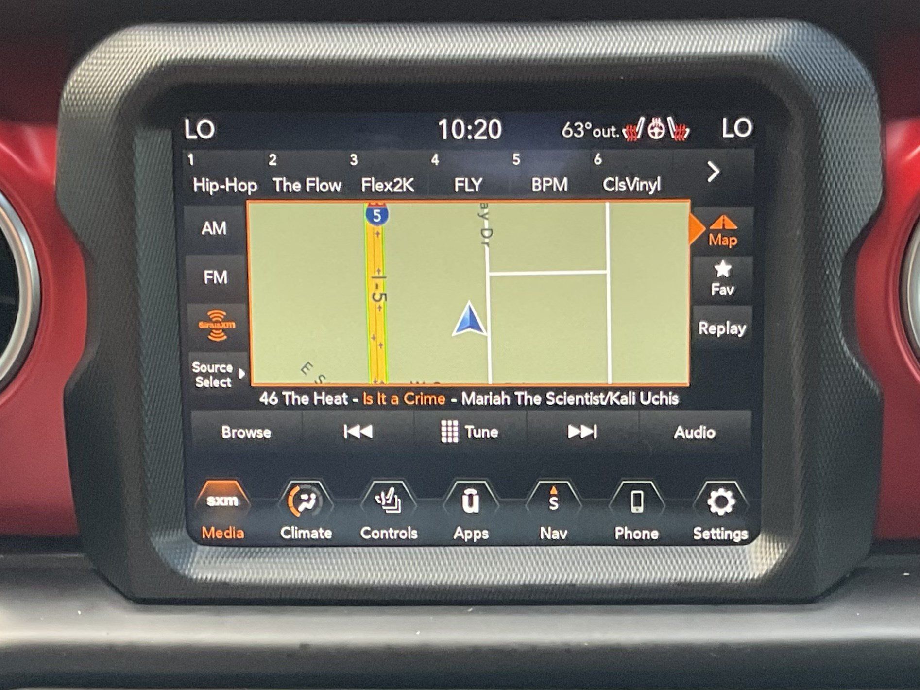 Used 2021 Jeep Gladiator Rubicon w/ Uconnect 4C Nav & Sound Group AWD/4WD image 16