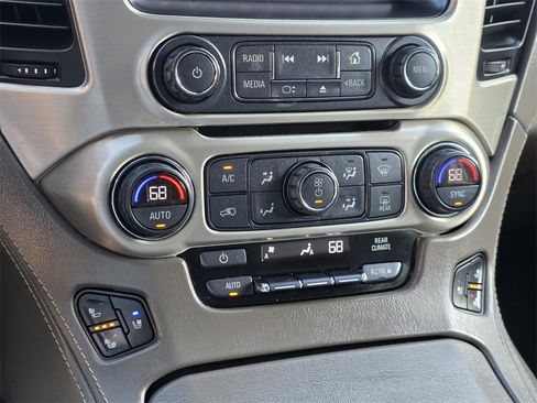 Used 2020 GMC Yukon XL Denali w/ Open Road Package image 25