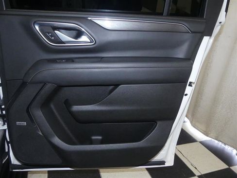 Used 2022 GMC Yukon XL AT4 image 34