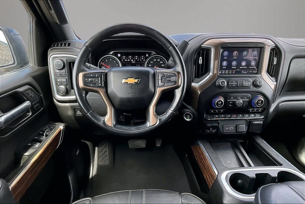 Used 2022 Chevrolet Silverado 1500 High Country AWD/4WD image 9
