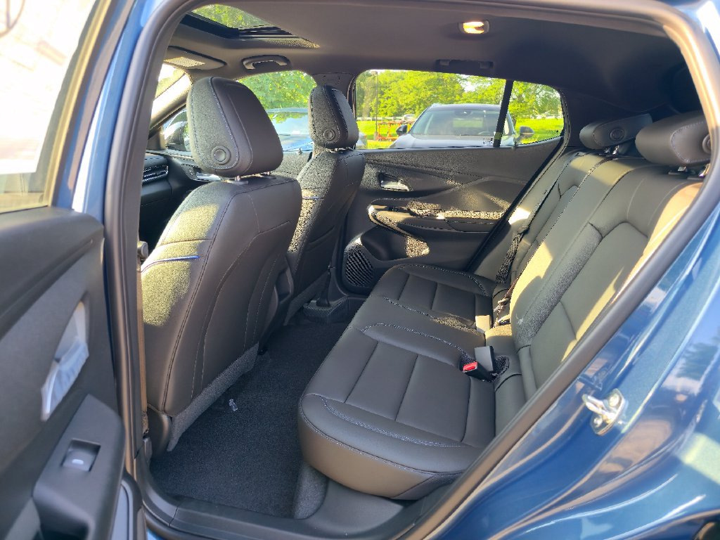New 2026 Buick Envista Sport Touring w/ Convenience I Package FWD image 24