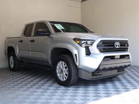 Used 2025 Toyota Tacoma SR RWD image 6