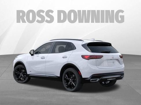 Used 2025 Buick Envision Sport Touring AWD/4WD image 3