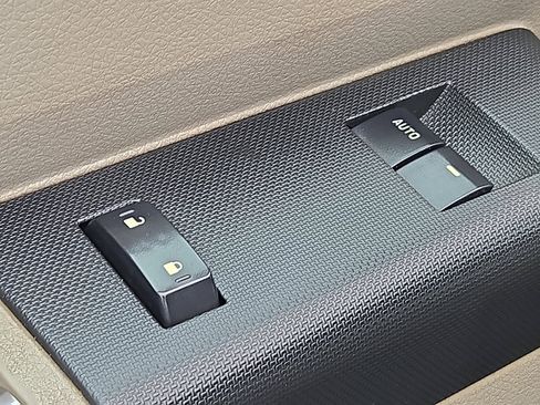 Used 2008 Ford F350 XLT image 13