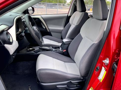 Used 2013 Toyota RAV4 XLE image 8