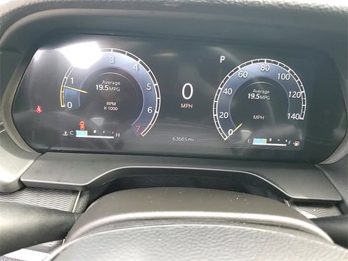 Used 2023 Jeep Grand Cherokee L Laredo image 17