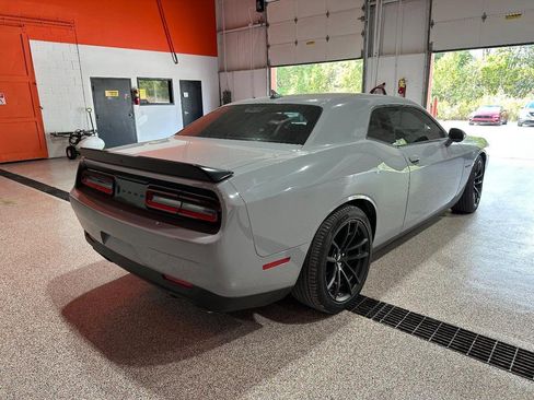 Used 2022 Dodge Challenger R/T w/ Plus Package image 5