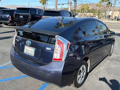 Used 2013 Toyota Prius Two FWD image 6