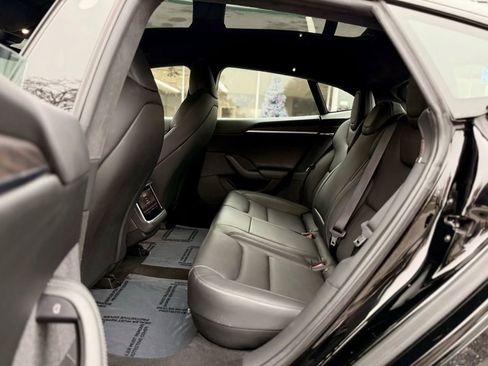 Used 2022 Tesla Model S Standard Range image 22