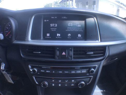 Used 2020 Kia Optima LX image 17