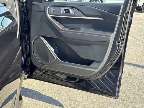 Used 2025 Ford Explorer ST-Line image 11