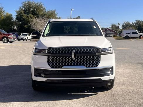 New 2025 Lincoln Navigator L Reserve image 8