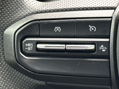 Certified 2024 Chevrolet Colorado Trail Boss w/ Technology Package image 19