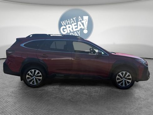 Used 2023 Subaru Outback Premium AWD/4WD image 2