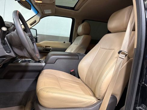 Used 2016 Ford F250 Lariat w/ Lariat Ultimate Package image 15