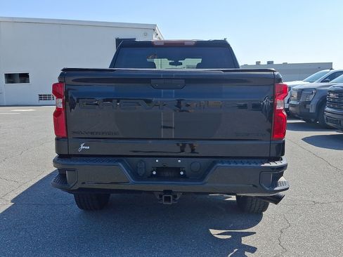 Used 2021 Chevrolet Silverado 1500 Custom w/ Rally Edition AWD/4WD image 5