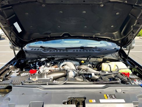 Used 2025 Ford F250 Platinum image 16