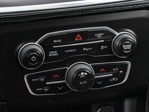 Used 2019 Dodge Charger Scat Pack w/ Plus Group RWD image 21