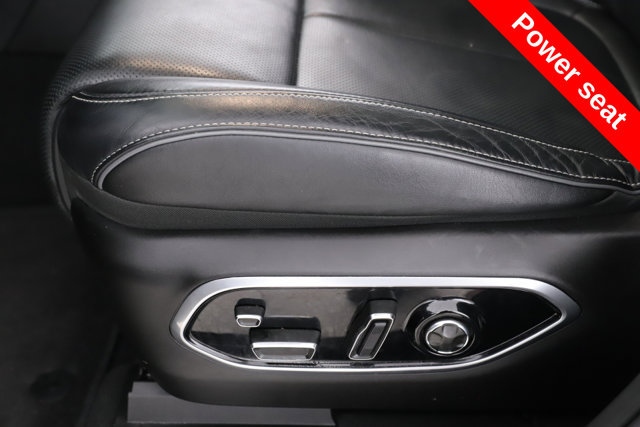 Used 2025 Jeep Grand Cherokee Overland w/ Adv Protech Group III AWD/4WD image 19