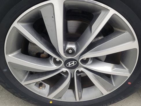 Used 2020 Hyundai Santa Fe SEL w/ Convenience Package image 31