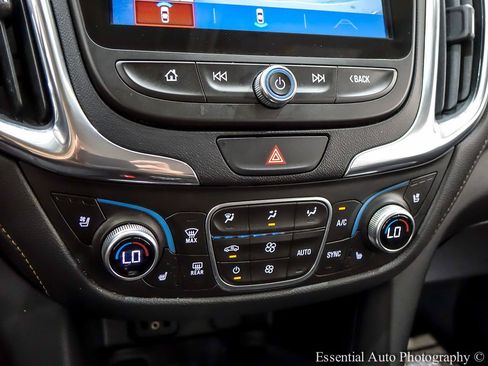Used 2018 Chevrolet Equinox Premier w/ Infotainment II Package AWD/4WD image 24