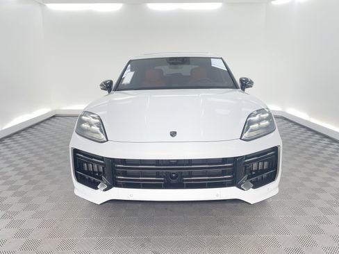 New 2026 Porsche Cayenne Turbo AWD/4WD image 28