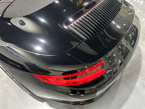 Used 2017 Porsche 911 Carrera image 27