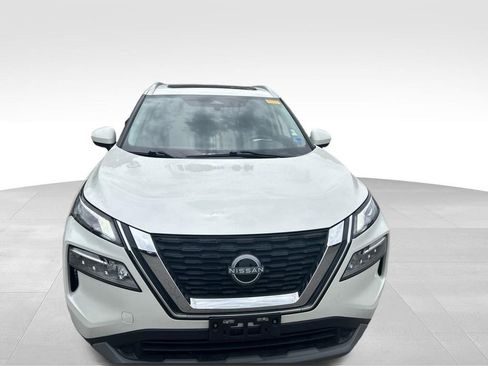 Used 2023 Nissan Rogue SV w/ SV Premium B Package FWD image 8