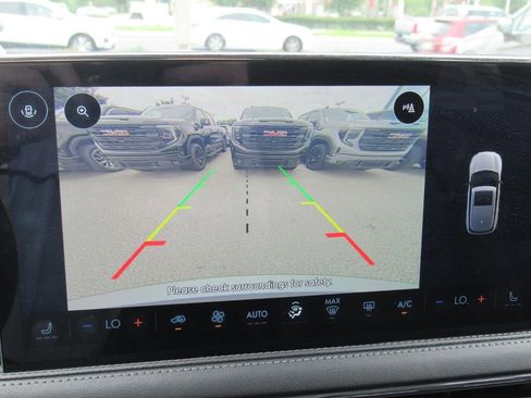 Used 2023 Lincoln Corsair Reserve FWD image 27