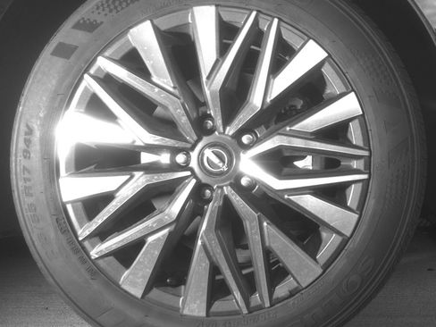 Used 2025 Nissan Altima 2.5 SV image 13