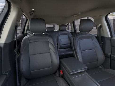 New 2026 Lincoln Nautilus Premier AWD/4WD image 10