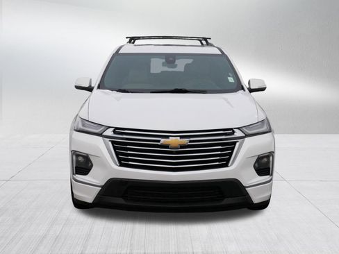 Used 2022 Chevrolet Traverse Premier image 2