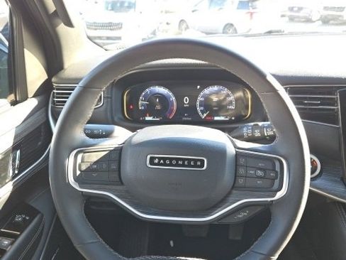 Used 2024 Jeep Wagoneer L Series II w/ Flexible Seating Group image 24