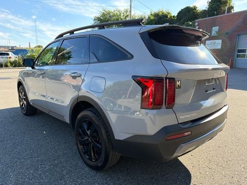 Certified 2023 Kia Sorento S w/ Panoramic Sunroof Package AWD/4WD image 4