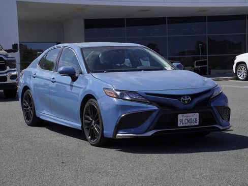 Used 2024 Toyota Camry XSE FWD image 2