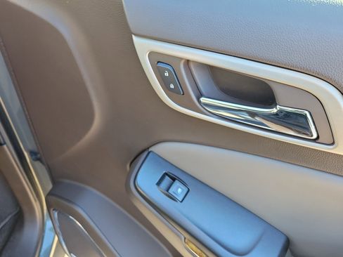 Used 2017 GMC Yukon Denali w/ Open Road Package image 11