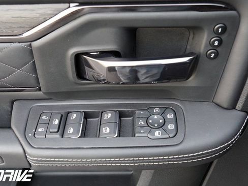 Used 2026 RAM 3500 Limited image 25