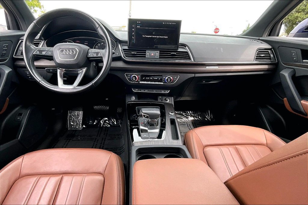 Used 2023 Audi Q5 2.0T Premium w/ Convenience Package AWD/4WD image 21