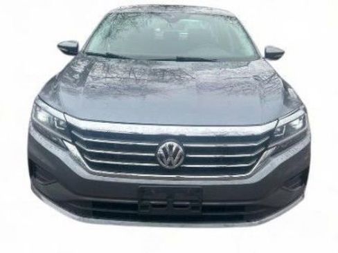 Used 2022 Volkswagen Passat 2.0T SE FWD image 11