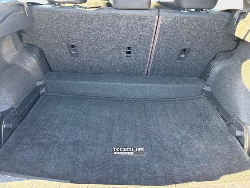 Used 2021 Nissan Rogue Sport S image 30