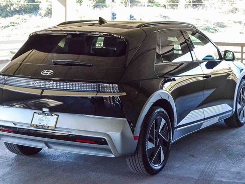 New 2026 Hyundai Ioniq 5 Limited image 6